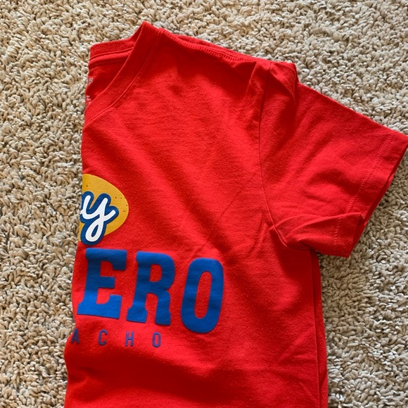 Graphic T-shirt - Picture 3 of 4